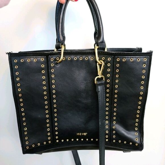 Nine West Handbags - Nine West Shoulder Bag